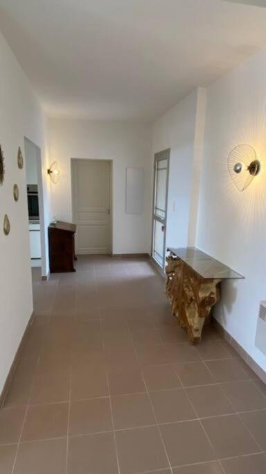 Villa 180 M2 Vue Piscine Climatisee Grand Jardin 5000 M2 Cloture Calme
