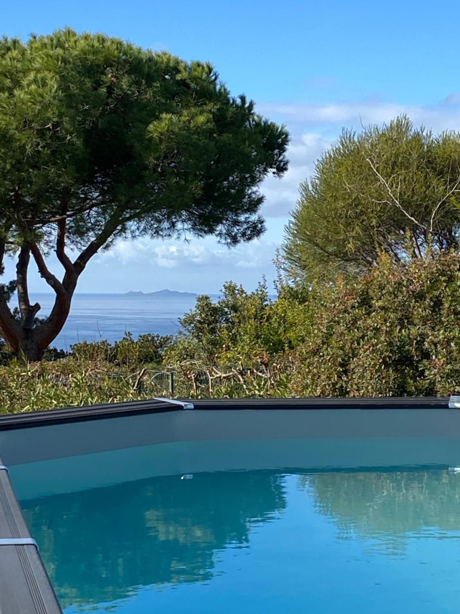 Villa 180 M2 Vue Piscine Climatisee Grand Jardin 5000 M2 Cloture Calme *
